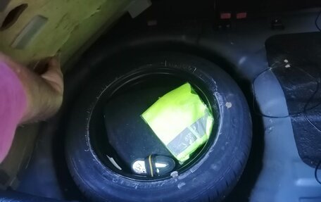 Hyundai Solaris II рестайлинг, 2012 год, 1 000 000 рублей, 4 фотография