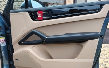 Porsche Cayenne III, 2018 год, 9 250 000 рублей, 22 фотография