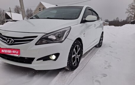 Hyundai Solaris II рестайлинг, 2015 год, 890 000 рублей, 2 фотография