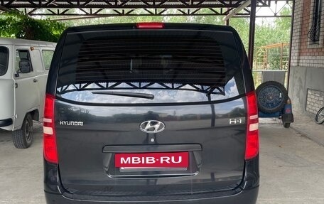 Hyundai H-1 II рестайлинг, 2010 год, 1 350 000 рублей, 9 фотография