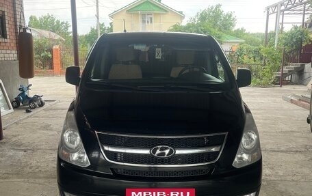 Hyundai H-1 II рестайлинг, 2010 год, 1 350 000 рублей, 11 фотография