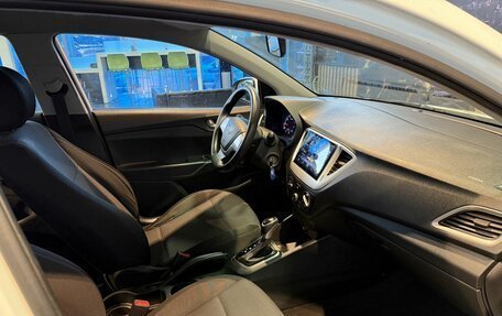 Hyundai Solaris II рестайлинг, 2018 год, 1 410 000 рублей, 10 фотография