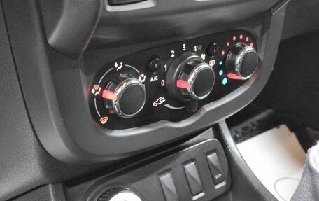 Renault Duster I рестайлинг, 2019 год, 1 120 000 рублей, 16 фотография