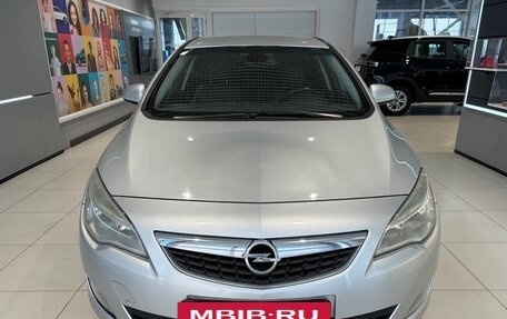 Opel Astra J, 2011 год, 599 000 рублей, 2 фотография