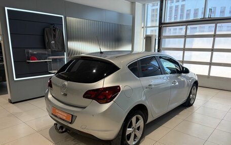 Opel Astra J, 2011 год, 599 000 рублей, 4 фотография