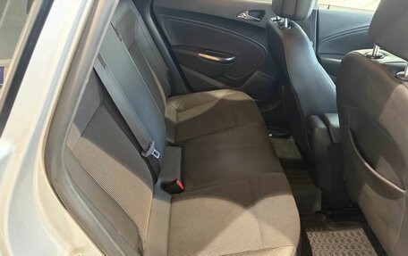 Opel Astra J, 2011 год, 599 000 рублей, 12 фотография