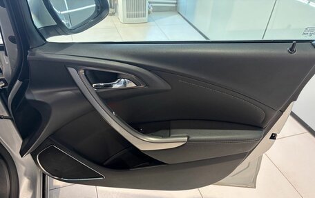 Opel Astra J, 2011 год, 599 000 рублей, 15 фотография