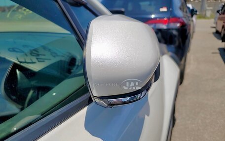 Toyota C-HR I рестайлинг, 2017 год, 2 000 000 рублей, 9 фотография