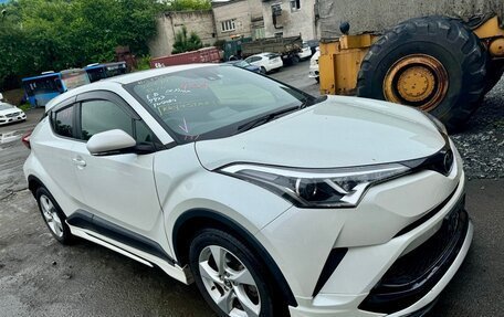 Toyota C-HR I рестайлинг, 2017 год, 2 000 000 рублей, 5 фотография