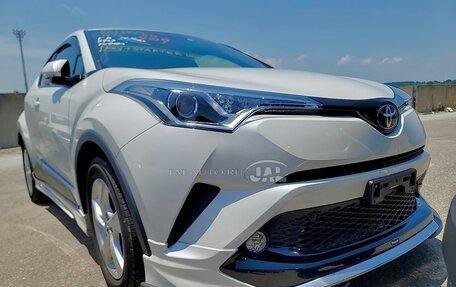 Toyota C-HR I рестайлинг, 2017 год, 2 000 000 рублей, 6 фотография