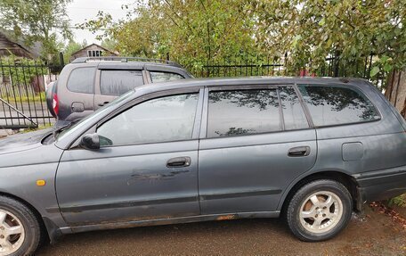 Toyota Caldina, 2001 год, 160 000 рублей, 2 фотография