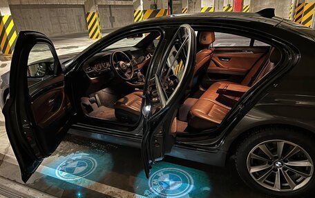 BMW 5 серия, 2013 год, 2 200 000 рублей, 22 фотография