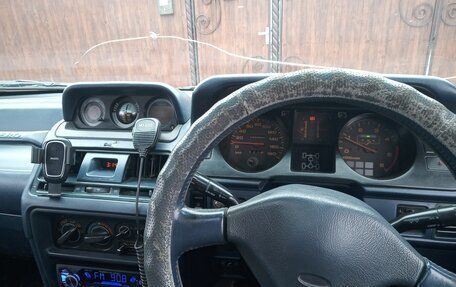 Mitsubishi Pajero III рестайлинг, 1991 год, 750 000 рублей, 1 фотография