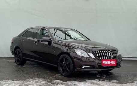 Mercedes-Benz E-Класс, 2009 год, 1 300 000 рублей, 2 фотография