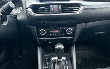 Mazda 6, 2018 год, 2 350 000 рублей, 4 фотография