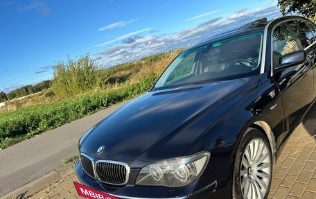 BMW 7 серия, 2005 год, 900 000 рублей, 10 фотография