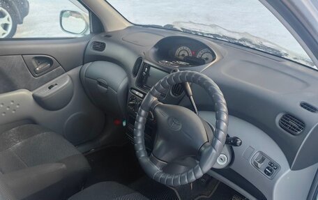 Toyota FunCargo, 2001 год, 400 000 рублей, 8 фотография