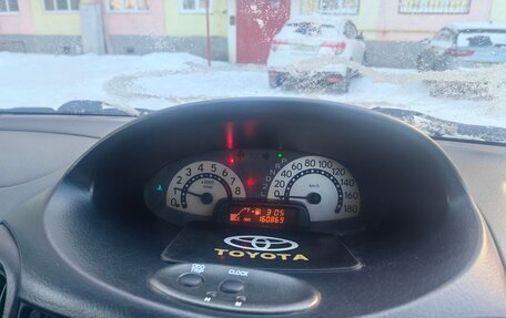 Toyota FunCargo, 2001 год, 400 000 рублей, 12 фотография