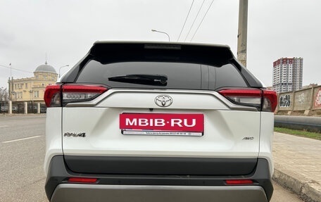 Toyota RAV4, 2019 год, 3 500 000 рублей, 6 фотография
