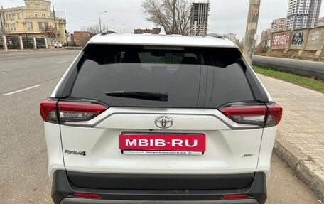 Toyota RAV4, 2019 год, 3 500 000 рублей, 5 фотография
