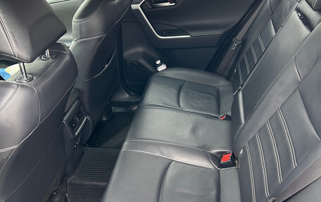 Toyota RAV4, 2019 год, 3 500 000 рублей, 15 фотография