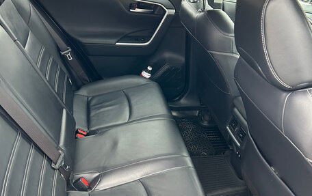 Toyota RAV4, 2019 год, 3 500 000 рублей, 16 фотография