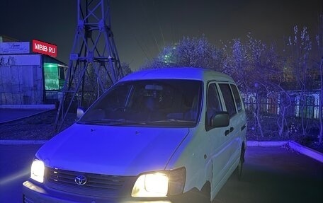 Toyota Town Ace III, 2002 год, 350 000 рублей, 1 фотография