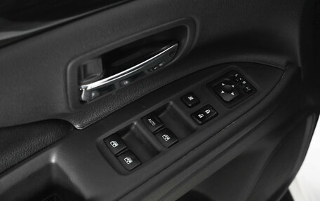 Mitsubishi Outlander III рестайлинг 3, 2018 год, 2 060 000 рублей, 12 фотография