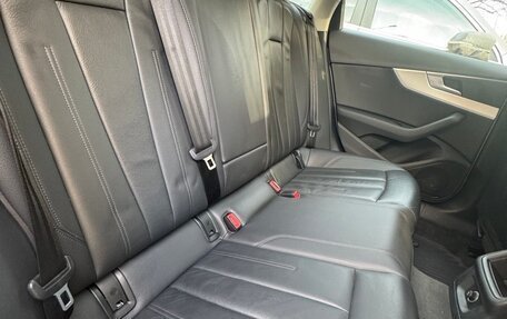 Audi A4, 2017 год, 2 400 000 рублей, 11 фотография