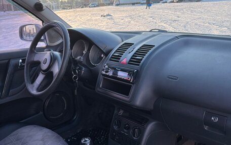 Volkswagen Polo III рестайлинг, 2001 год, 229 000 рублей, 10 фотография