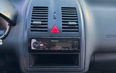 Volkswagen Polo III рестайлинг, 2001 год, 229 000 рублей, 15 фотография