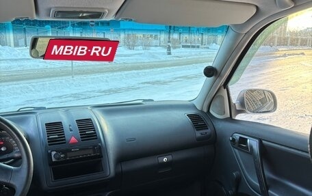 Volkswagen Polo III рестайлинг, 2001 год, 229 000 рублей, 19 фотография