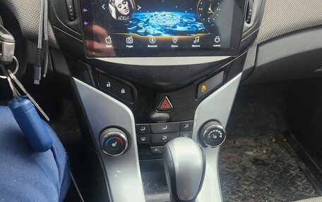 Chevrolet Cruze II, 2013 год, 700 000 рублей, 9 фотография