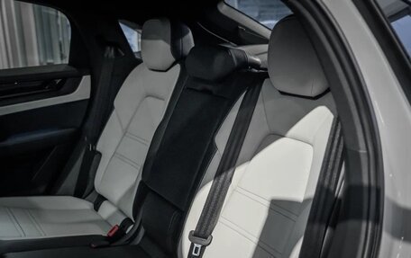 Porsche Cayenne III, 2025 год, 18 300 000 рублей, 35 фотография