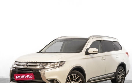 Mitsubishi Outlander III рестайлинг 3, 2017 год, 1 759 000 рублей, 2 фотография