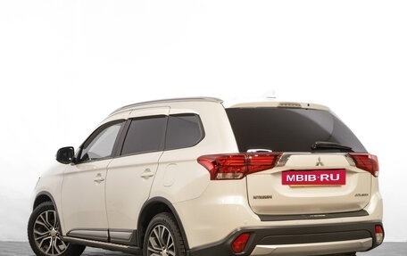 Mitsubishi Outlander III рестайлинг 3, 2017 год, 1 759 000 рублей, 5 фотография