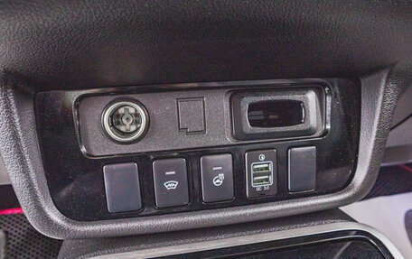 Mitsubishi Outlander III рестайлинг 3, 2017 год, 1 759 000 рублей, 21 фотография