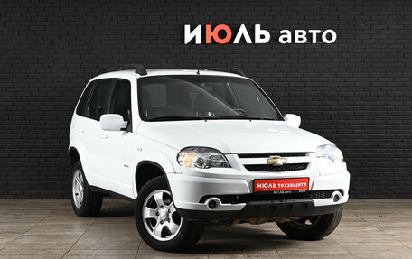 Chevrolet Niva I рестайлинг, 2012 год, 650 000 рублей, 3 фотография
