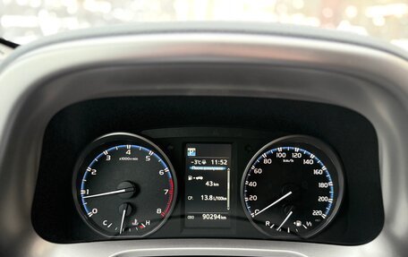 Toyota RAV4, 2017 год, 2 499 000 рублей, 10 фотография