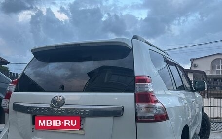 Toyota Land Cruiser Prado 150 рестайлинг 2, 2016 год, 4 500 000 рублей, 5 фотография