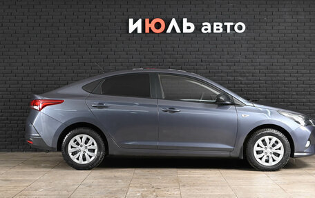 Hyundai Accent IV, 2022 год, 1 680 000 рублей, 5 фотография