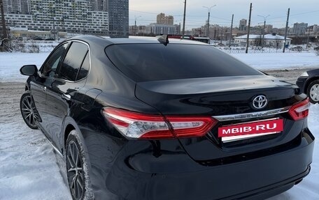 Toyota Camry, 2023 год, 3 499 999 рублей, 5 фотография