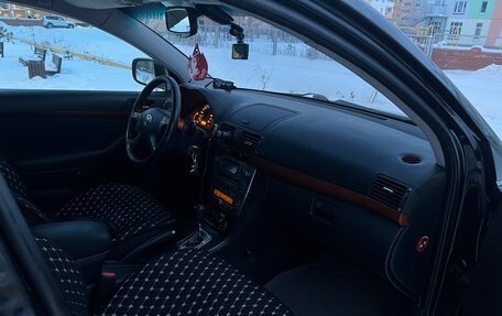 Toyota Avensis III рестайлинг, 2006 год, 850 000 рублей, 20 фотография