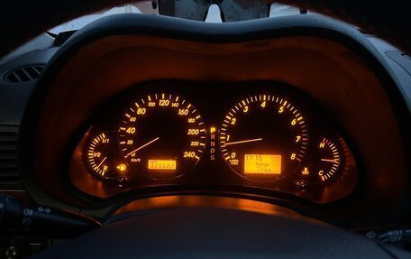 Toyota Avensis III рестайлинг, 2006 год, 850 000 рублей, 23 фотография