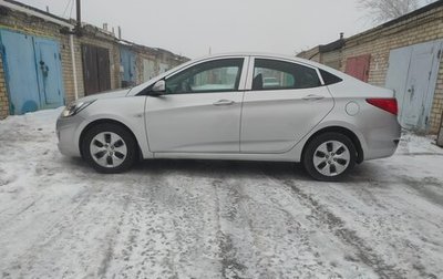 Hyundai Solaris II рестайлинг, 2013 год, 749 999 рублей, 1 фотография