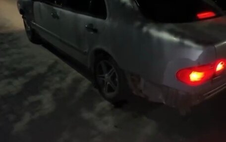 Mercedes-Benz E-Класс, 1999 год, 210 000 рублей, 6 фотография