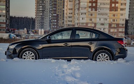 Chevrolet Cruze II, 2010 год, 677 000 рублей, 5 фотография