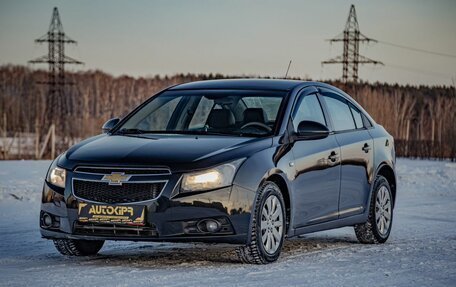 Chevrolet Cruze II, 2010 год, 677 000 рублей, 4 фотография
