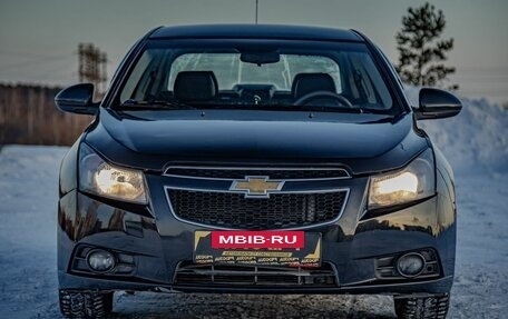 Chevrolet Cruze II, 2010 год, 677 000 рублей, 3 фотография