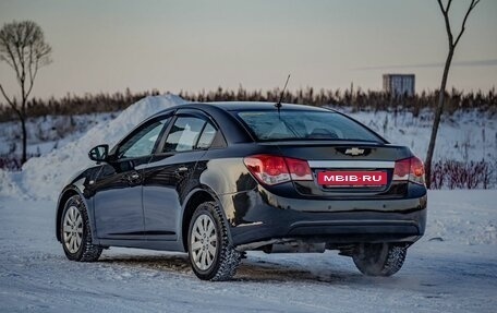 Chevrolet Cruze II, 2010 год, 677 000 рублей, 6 фотография